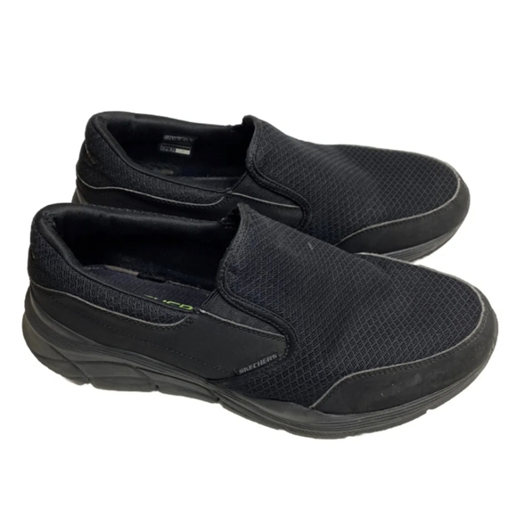 Skechers Relaxed Fit Equalizer Persisting 4.0 Slip-On Black 232017 Mens 10.5 - Picture 2 of 12